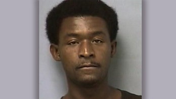 Arkansas man leaves court trial with juror, flees during sentencing next day, prosecutors say