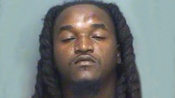 Florida man allegedly urinates into ice machine at nightclub