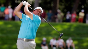 Phil Mickelson's hotel struck by lightning, evacuated; golfer still makes tee time