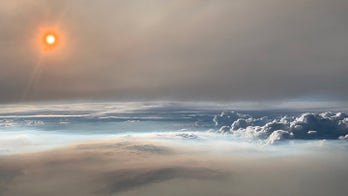 Unusual 'fire cloud' caught on camera over Washington State