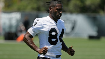 Oakland Raiders' Antonio Brown accused of stiffing 'Sports Chef' out of $38,000