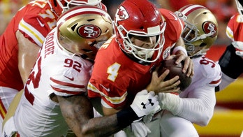 Chiefs lose backup QB Henne to broken ankle, sign Moore