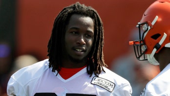 Cleveland Browns' Kareem Hunt addresses July bar incident, says he plans to 'lay low'