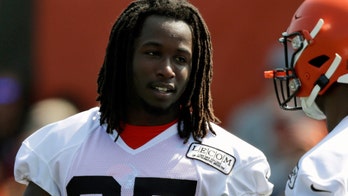 Suspended Browns RB Hunt won't be with team during ban