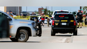 Gunman in Texas shooting rampage armed with 'AR-type weapon,' acted alone, investigators say