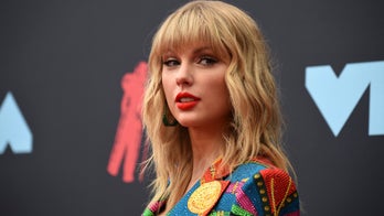 Taylor Swift punches back in copyright lawsuit, claims she wrote hit 'Shake It Off' herself
