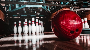 Mark Roth, pro bowling hall-of-famer, dead at 70