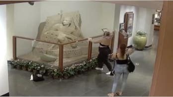 Honolulu police searching for suspect who vandalized hotel sand sculpture