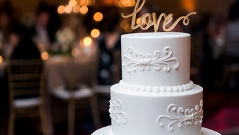 Publix saves bride’s dream wedding cake by helping couple make their own