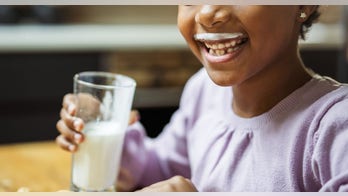 Vacationing girl, 3, orders milk from pool bar in hilarious viral video: 'My daughter is actually something else'