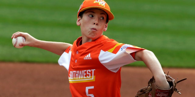 River Ridge, Louisiana's William Andrade delivers during the first inning of the United State Championship baseball game against Wailuku, Hawaii, at the Little League World Series tournament in South Williamsport, Pa., Saturday, Aug. 24, 2019. (Associated Press)