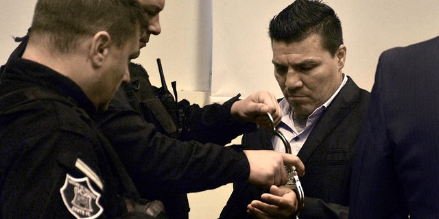 Argentine former welterweight world boxing champion Carlos Baldomir was sentenced to 18 years in prison on July 31 for the repeated sexual abuse of one of his daughters, a court in Santa Fe announced. (GUILLERMO DI SALVATORE/AFP/Getty Images)