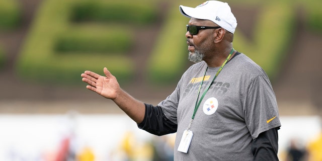 Pittsburgh Steelers Wide Receivers Coach Darryl Drake during the Pittsburgh Steelers training camp on July 26, 2019 at Chuck Noll Stadium at Saint Vincent College in Latrobe, PA. Drake passed away on Sunday at 62. (Photo by Shelley Lipton/Icon Sportswire via Getty Images)