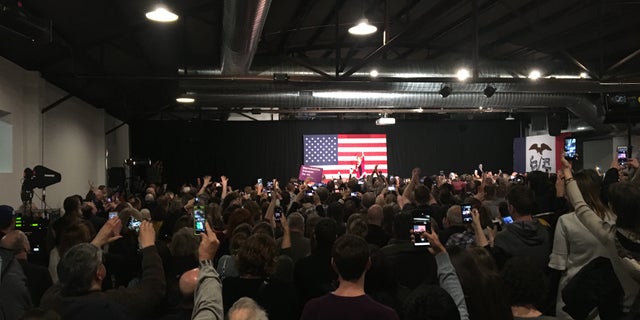 Sen. Elizabeth Warren, D-Mass., speaks before an Iowa crowd in January of 2019. (Peter Doocy/Fox News)