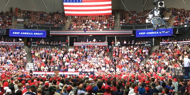 The crowd at the Southern New Hampshire University Arena on Thursday. (Fox News' Paul Steinhauser)