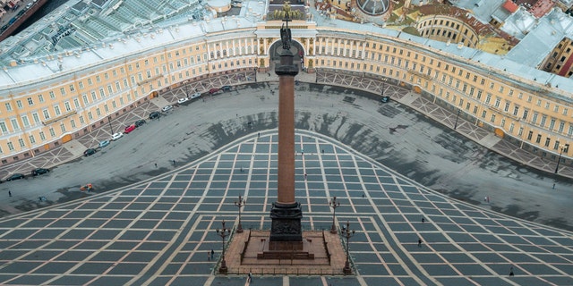 Palace Square in St Petersburg, Russia. (SWNS/Lestnica)