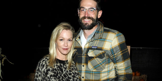 Jennie Garth married Dave Abrams in 2015.