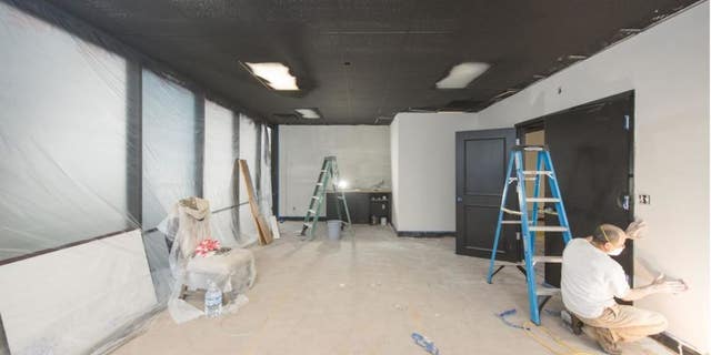 Joanna suggested a can of paint to “drastically change the mood of a space,” noting that she chose a deep green color to “feel significant and dramatic right when you walked in.”