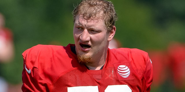 FLOWERY BRANCH, GA - JULY 27: Atlanta Falcons rookie offensive tackle Kaleb McGary (76) during Atlanta Falcons training camp on July 27, 2019, at the Atlanta Falcons Training Facility in Flowery Branch, GA. (Photo by John Adams/Icon Sportswire via Getty Images)