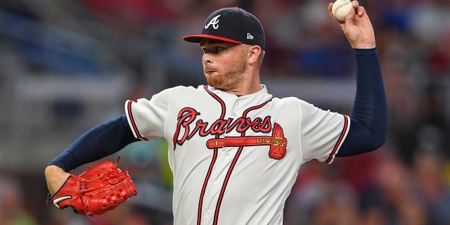 Jul 20, 2019; Atlanta, GA, USA; Atlanta Braves relief pitcher Sean Newcomb (15) pitches against the Washington Nationals during the eighth inning at SunTrust Park. Mandatory Credit: Dale Zanine-USA TODAY Sports - 13076250