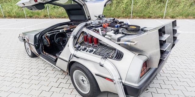 remote control delorean