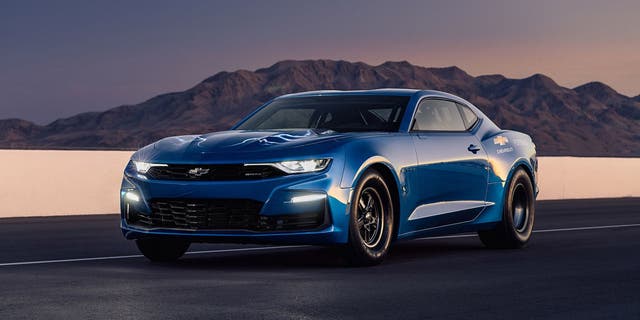 Chevrolet camaro электромобиль