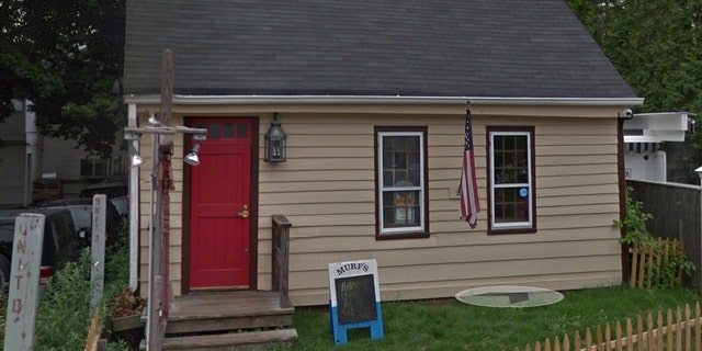 George Gounelas told Fox News he witnessed CNN’s Don Lemon assault his former colleague at Murf’s Backstreet Tavern in Sag Harbor, New York.