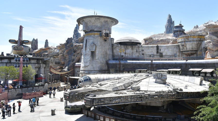 Disneyland unveils Star Wars: Galaxy's Edge
