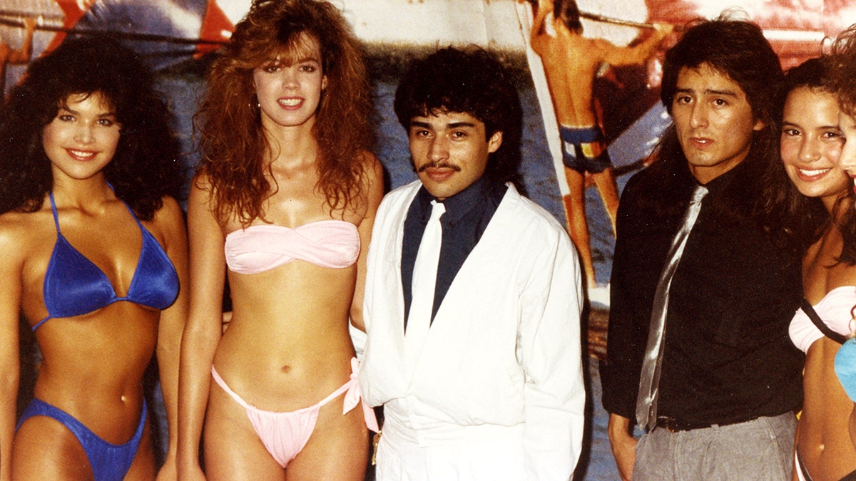 Jeff Bezos girlfriend Lauren Sanchez stuns in unearthed 1980s