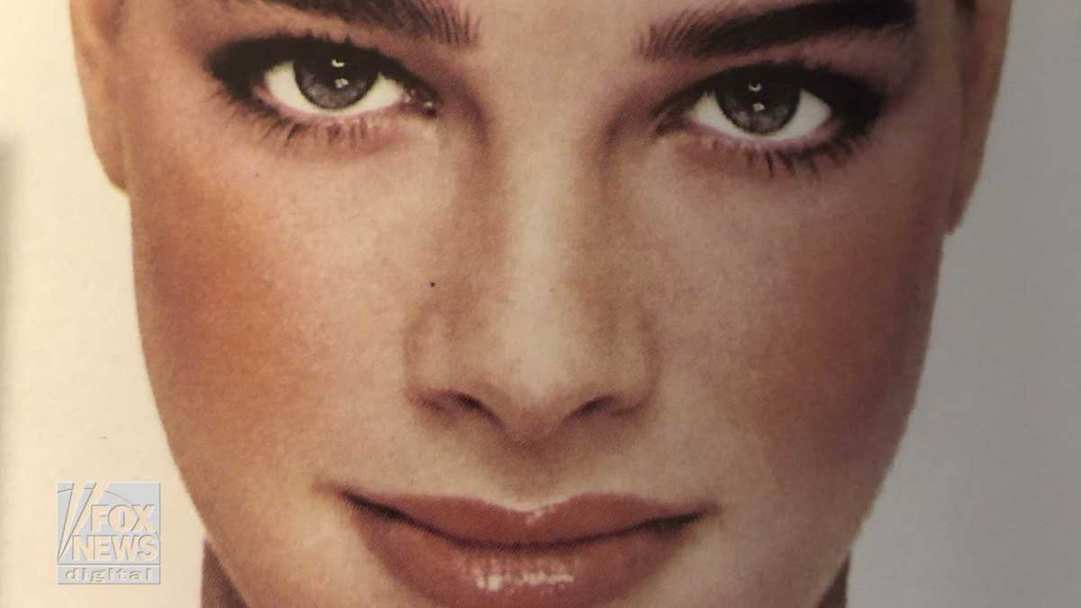“The lips became more voluptuous and larger as we moved on into the 50s and the eyebrows also became thicker and more defined," explains Hernandez.