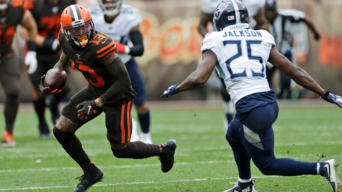 NFL Star Odell Beckham Jr. Rocks Brooks Sneakers on the Sideline