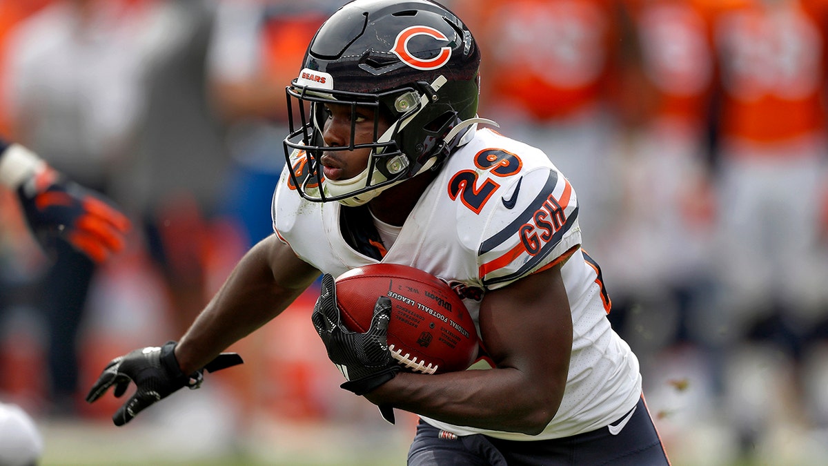 Chicago Bears' Tarik Cohen mocked over height during game vs