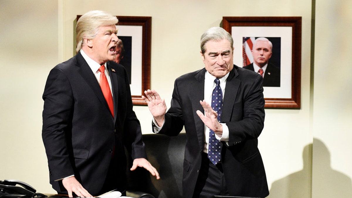 SATURDAY NIGHT LIVE -- "Sandra Oh" Episode 1762 -- Pictured: (l-r) Alec Baldwin as Donald Trump and Robert De Niro as Robert Mueller during the "Mueller Report" Cold Open on Saturday, March 30, 2019 -- (Photo by: Will Heath/NBC)