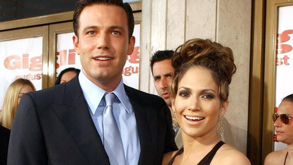 Ben Affleck and JLo on Gigli red carpet