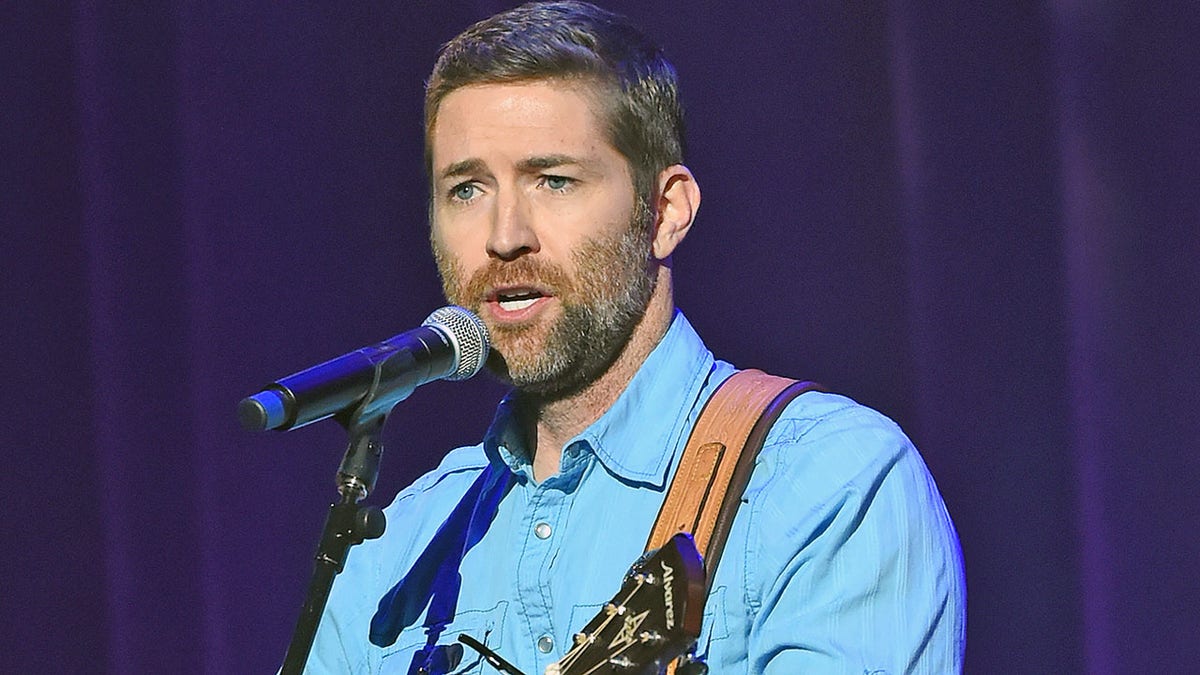 Josh Turner performs in Nashville, Tenn., in March 2018. A tour bus carrying his crew crashed in September 2019, killing one and injuring seven. NASHVILLE, TN - MARCH 27:  Singer/Songwriter Josh Turner performs during Daryle Singletary Keepin' It Country Tribute Show at Ryman Auditorium on March 27, 2018 in Nashville, Tennessee.  (Photo by R. Diamond/Getty Images)