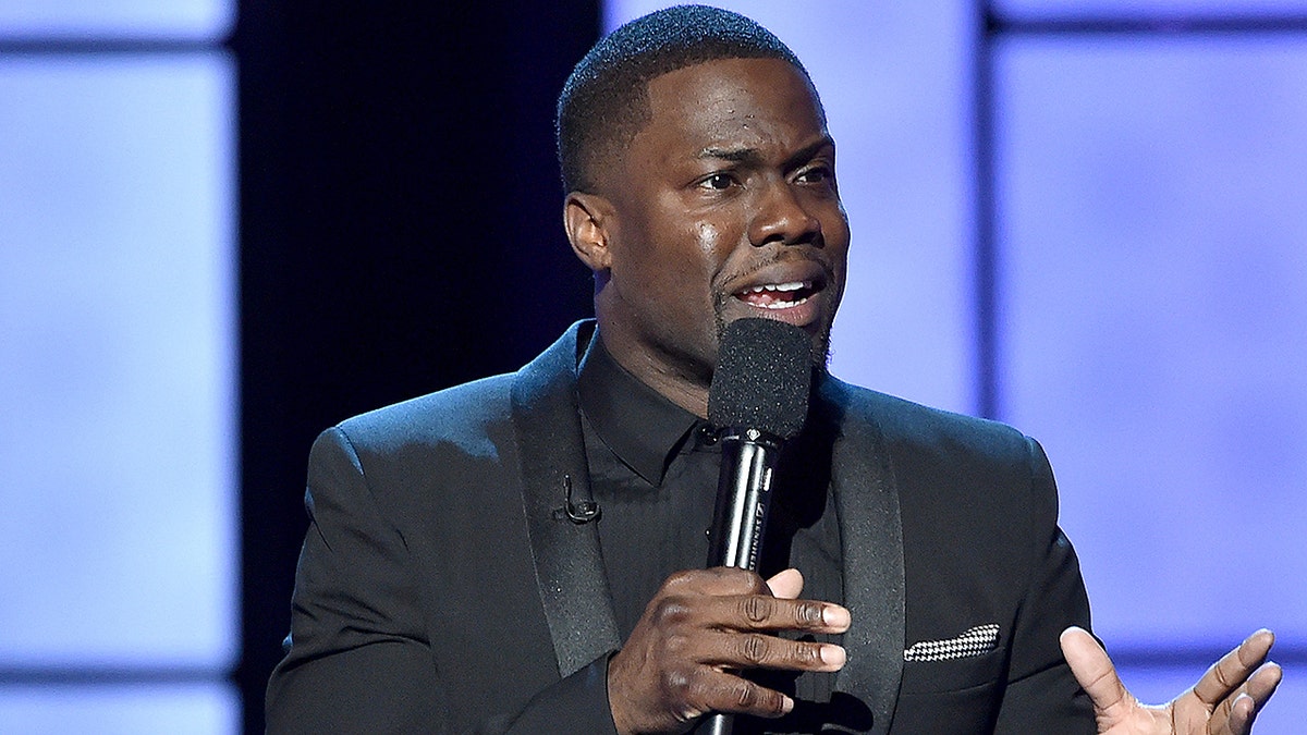 LOS ANGELES, CA - MARCH 14: Comedian Kevin Hart speaks onstage at The Comedy Central Roast of Justin Bieber at Sony Pictures Studios on March 14, 2015 in Los Angeles, California. The Comedy Central Roast of Justin Bieber will air on March 30, 2015 at 10:00 p.m. ET/PT. (Photo by Kevin Winter/Getty Images)