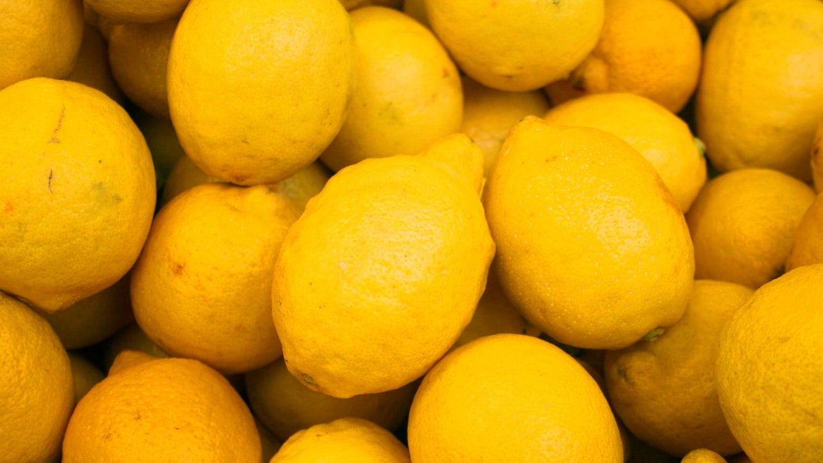 A small study suggests the smell of lemon can help people feel thinner and lighter.