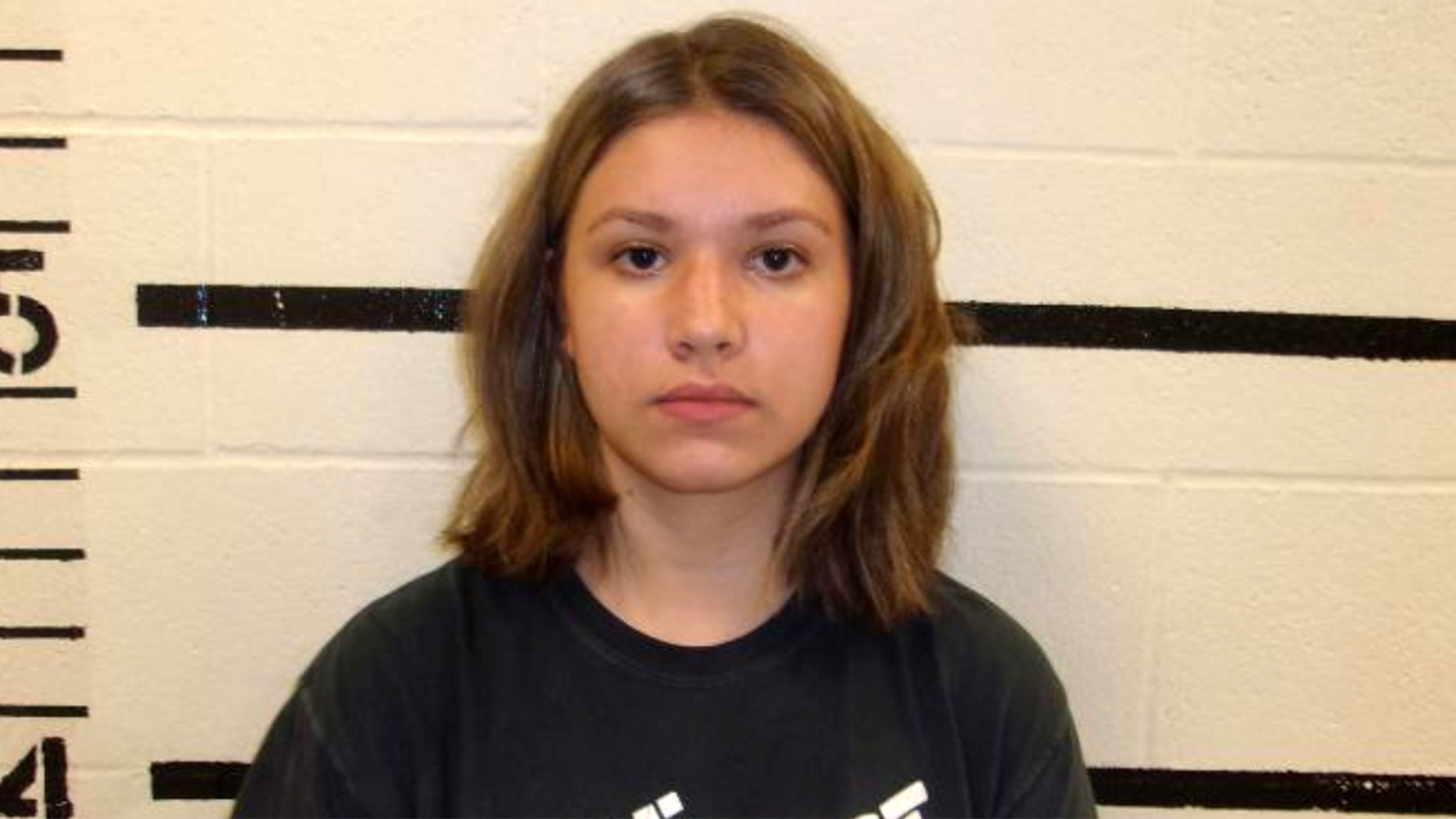 Oklahoma woman, 18, threatened to 'shoot 400 people for fun' at former high school Alexis-Wilson