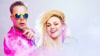 Couple’s rad, '80s-inspired engagement photo shoot goes viral: 'Best pictures I’ve ever seen'