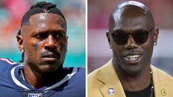 Antonio Brown finds support from Terrell Owens: 'I would love to talk to him'