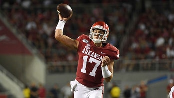 Arkansas quarterback trashes beloved Justin Bieber shirt after upset loss to San Jose State