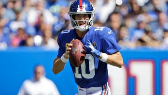 Eli Manning takes playful jab at ex-college football star Chris Simms in tweet
