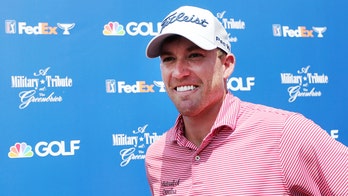 Robbie Shelton shoots 8-under 62, leads at Greenbrier by 2