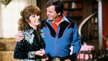 ‘Hart to Hart’ star Stefanie Powers says she and Robert Wagner ‘held each other up’ after partners’ deaths