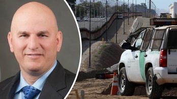 Border Patrol union president blasts Chicago police's 'extremely frustrating' memo advising officers not to cooperate with DHS