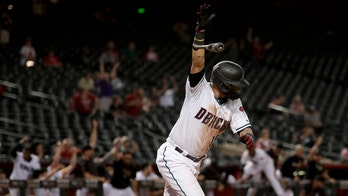 Vargas hits game-winner in 19th, D-backs top Cards 3-2