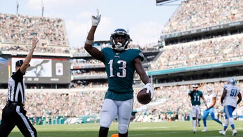 NFL wide receiver Nelson Agholor offers game tickets to Philly hero who mocked his catching abilities
