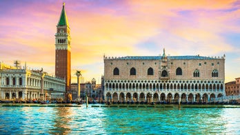 Tourists in Venice fined more than $3G for skinny dipping in canal