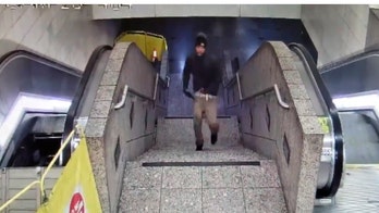 Seattle light rail station shooting leaves 1 dead, 2 wounded; cops release video of suspect