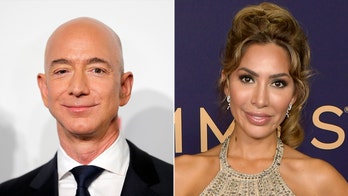 Farrah Abraham takes selfie with Jeff Bezos at Emmys: 'Let's do a deal for my bio pic'